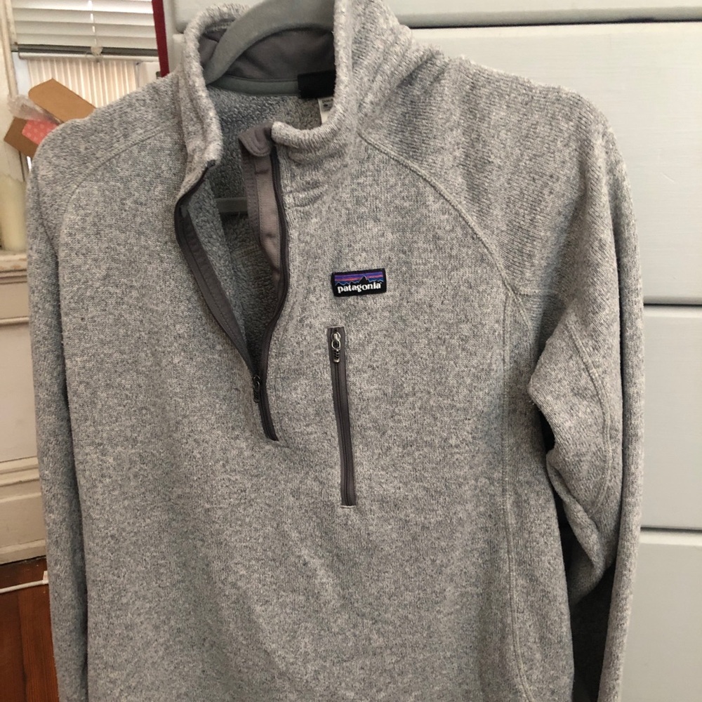 Patagonia grey pullover